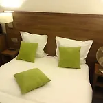 Ξενοδοχείο La Perle Montparnasse 2*