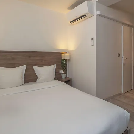 La Perle Montparnasse 2* Paris