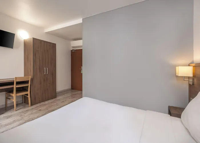 Hotel La Perle Montparnasse Paříž