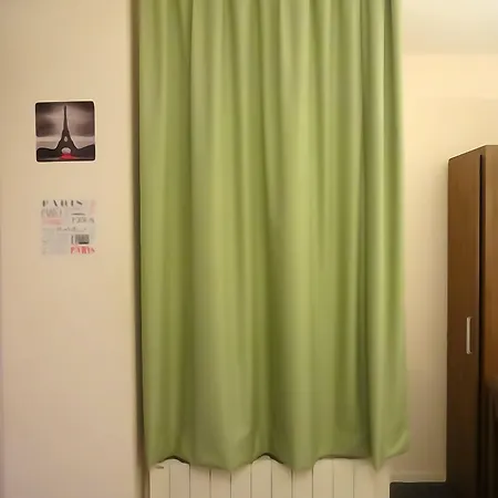 La Perle Montparnasse Hotel