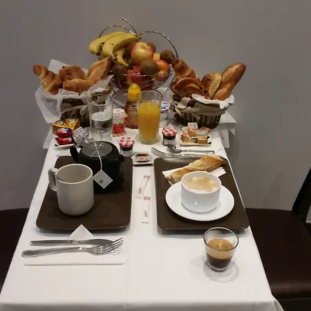 لا بيرل مونتبارناس