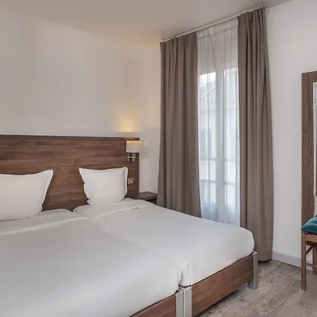 فندق لا بيرل مونتبارناس 2*