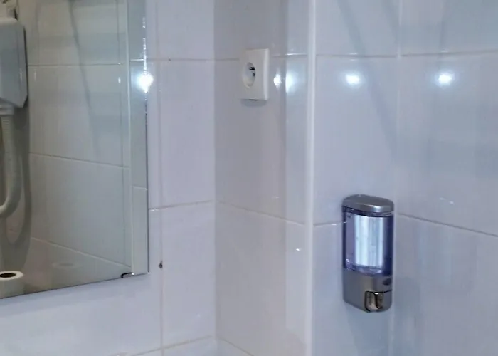 La Perle Montparnasse Hotel 2*