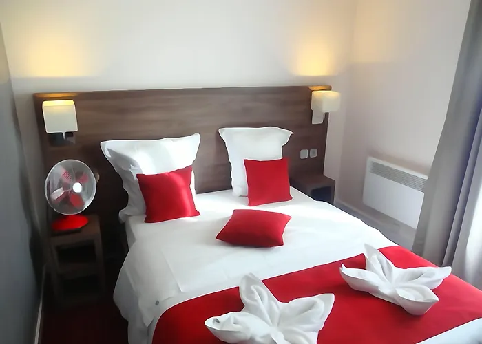 Hotel La Perle Montparnasse 2*