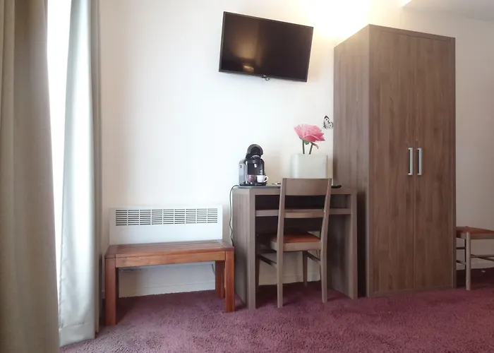 Hotel La Perle Montparnasse Parijs