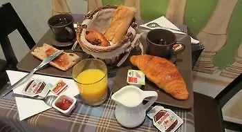 لا بيرل مونتبارناس 2*